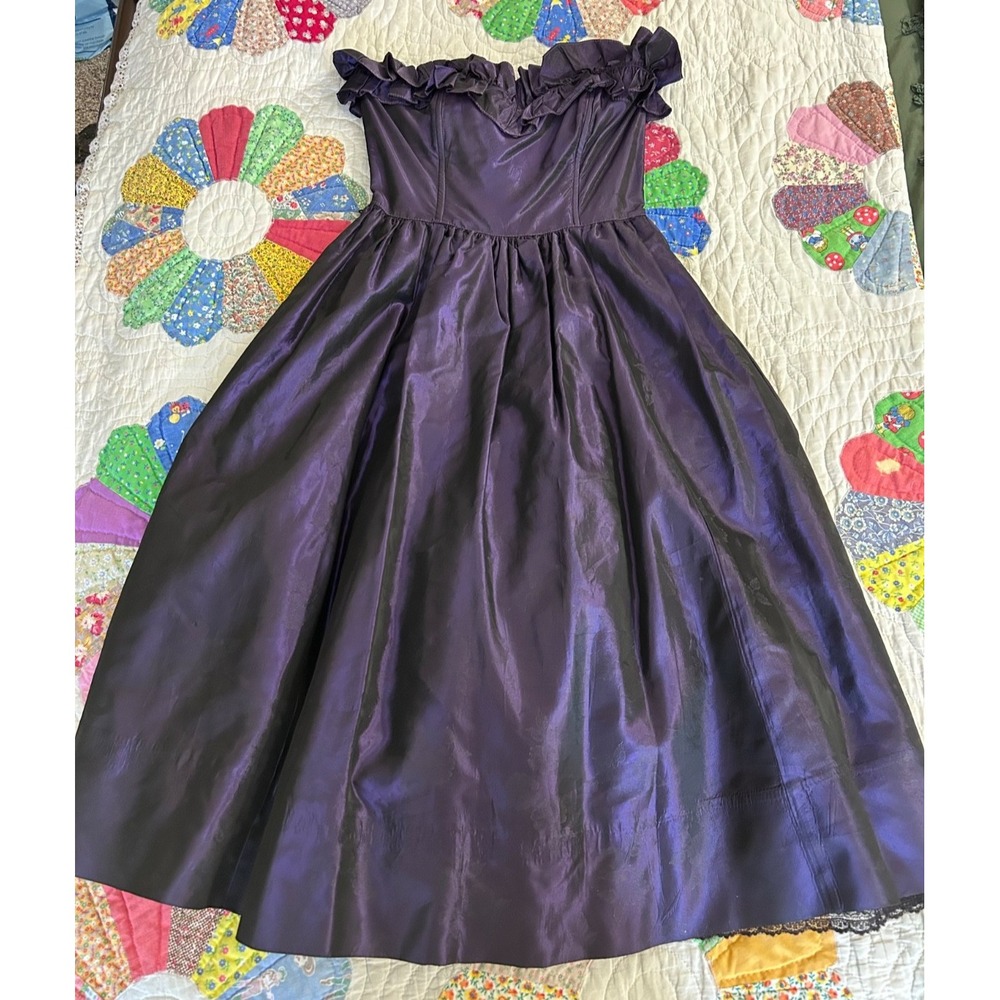 Vintage Gunne Sax strapless deep Purple Taffeta Dress S Whimsigoth Floral